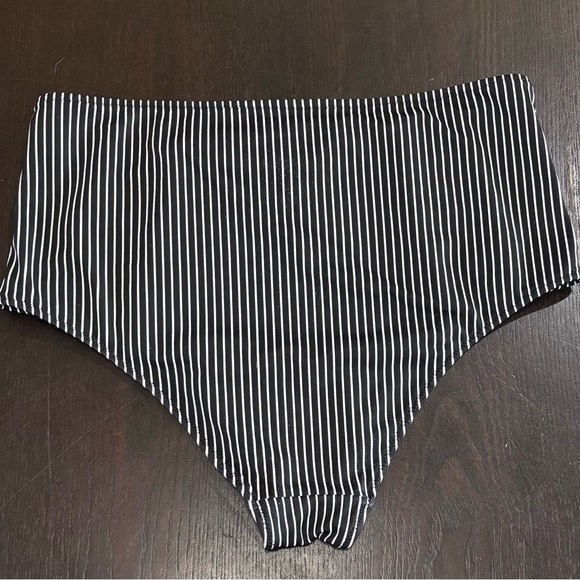 Shade & Shore Black & White Striped High Rise Bikini Batjing Suit Bottoms Size S - Picture 2 of 10